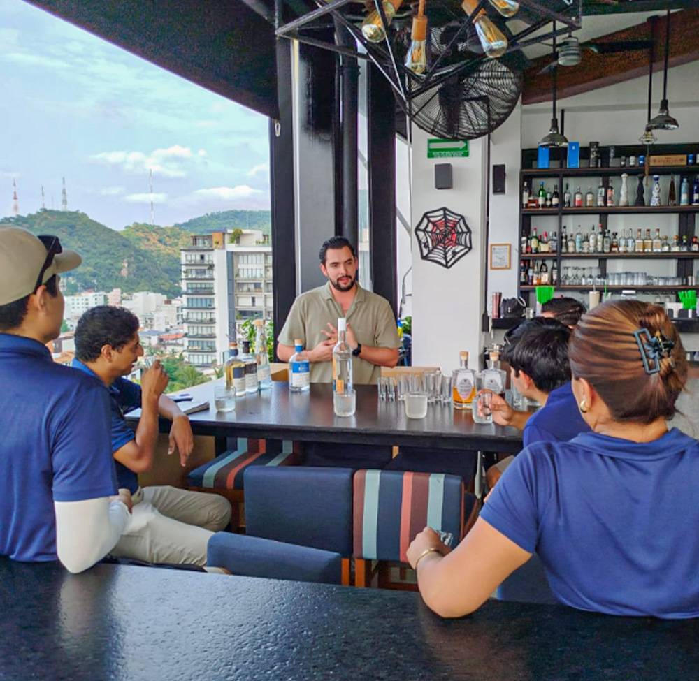 FORTALECEMOS NUESTRA PRESENCIA COMERCIAL EN PUERTO VALLARTA